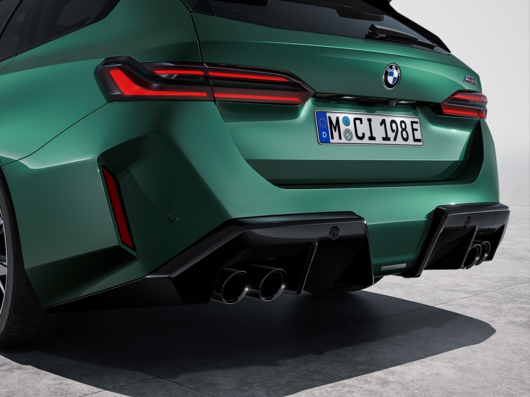 Эмоциональный звук двигателя.